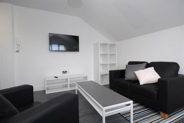 3 bed flat, Belgrave Lane, Mutley, Plymouth, PL47DA - Image 3